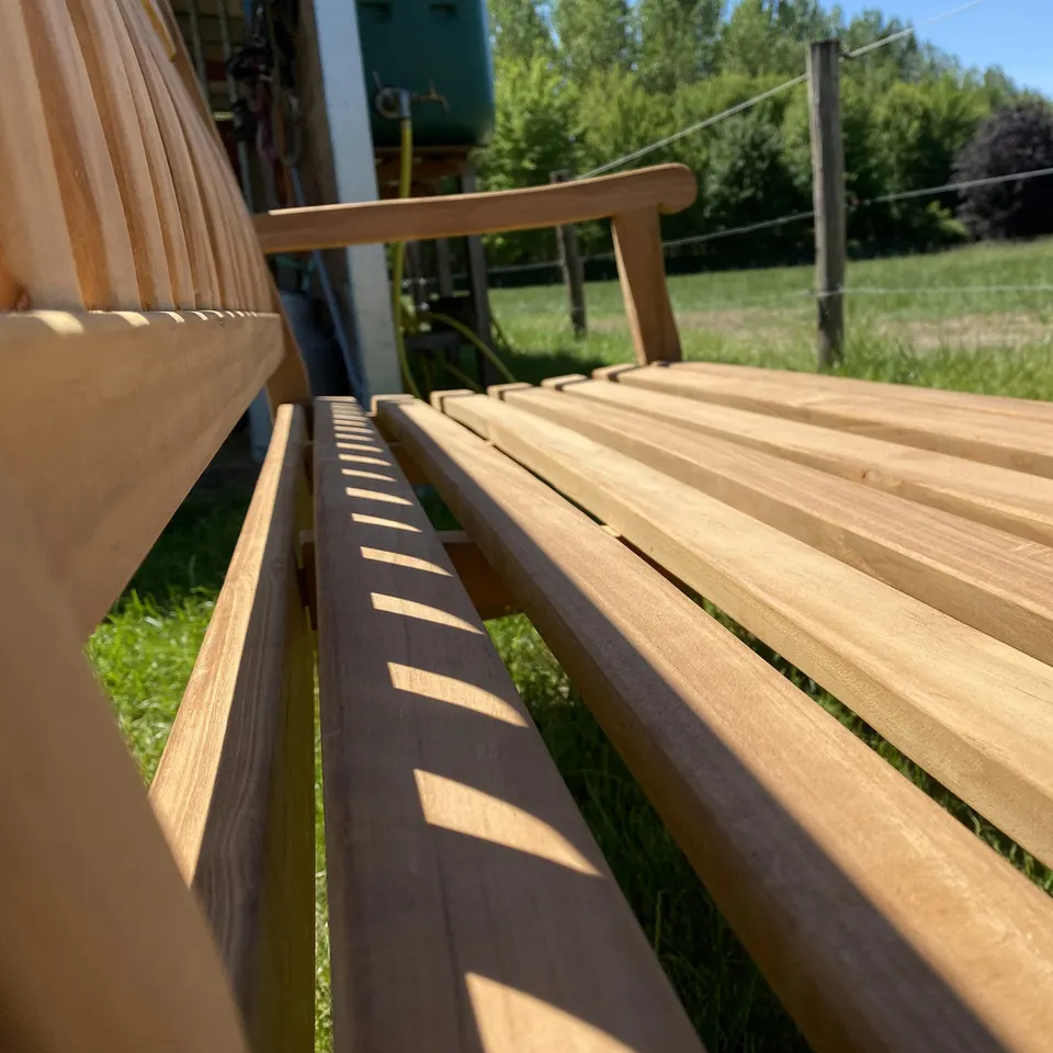 Banc en teck Dordogne 250 cm à trois pieds — vue 4